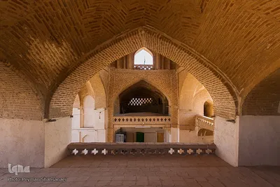 مسجد خسرو اردستان