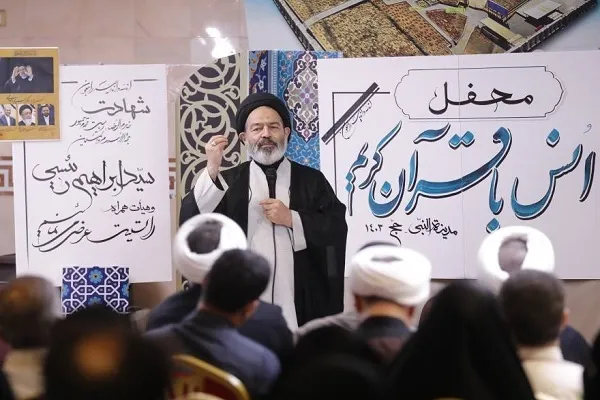 منش و رفتار رئیس‌جمهور شهید برای کارگزاران الگوست + فیلم