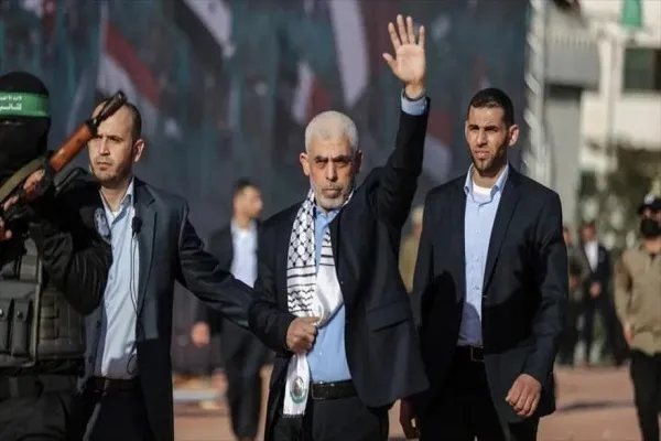 Comandantes iraníes felicitan a Sinwar, el nuevo líder de HAMAS