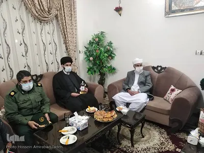 دیدار مسئولان با خانواده شهدای اهل سنت خراسان‌جنوبی