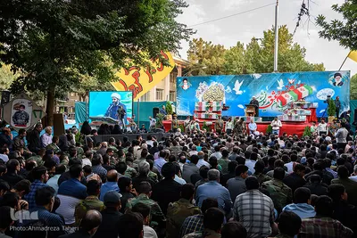 وداع با 11 شهید دوران دفاع مقدس در اصفهان