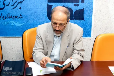 نشست تخصصی «تبیین شخصیت امام خمینی(ره)» در تبریز