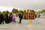 مسافران نوروزی در کنار پل خواجو‎‎