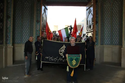 آیین وداع با پیکر مطهر سرهنگ پاسدار «شهید محمدناصر دلیرور» از شهدای نیروی دریایی سپاه  در حرم شاهچراغ(ع)