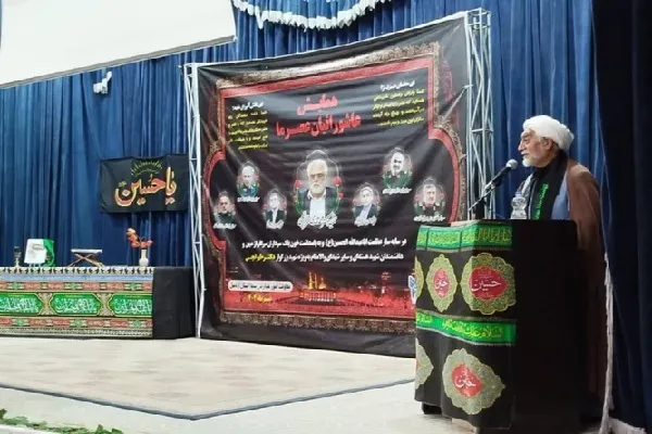 شهدا اساس پایداری و اقتدار جمهوری اسلامی ایران هستند
