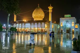 بارش اولین باران پاییزی در آستان حضرت شاهچراغ(ع)