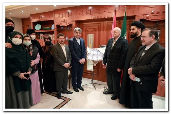 Lebanese Christian Scholar Unveils New Book about Imam Hassan (AS)