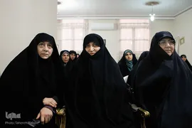  مینو اصلانی، لاله افتخاری، معصومه فرزانه