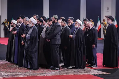 مراسم ادای احترام مقامات و شخصیت‌های کشورهای خارجی به پیکر مطهر رهبر شهید انقلاب