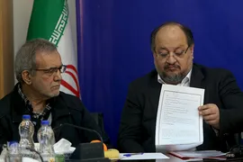 محمد شریعتمداری، وزیر تعاون، کار و رفاه اجتماعی و مسعود پزشکیان، نایب رئیس مجلس شورای اسلامی 