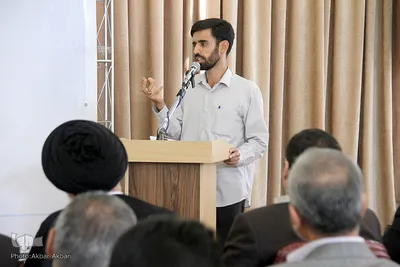​گردهمایی  فعالان مردمی و نخبگان فرهنگی چهارمحال و بختیاری