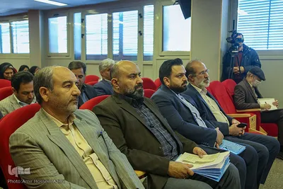 افتتاحیه نمایشگاه هنرهای تجسمی هنرمندان شاهد و ایثارگر جنوب کشور