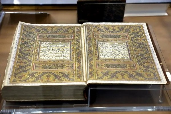 Mashhad: Los museos del Santuario del Imam Ridha atraen a más de 70.000 visitantes en un mes