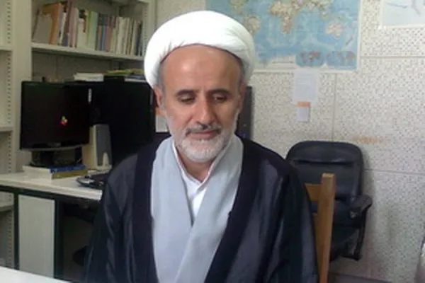 انحراف از توحید؛ عامل فاصله گرفتن قرآن از زبان همگرایی در ادیان