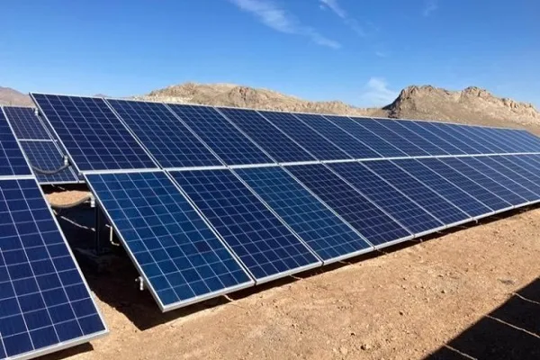 افتتاح ۳۵ نیروگاه خورشیدی خانگی با هدف خودکفایی مددجویان استان مرکزی