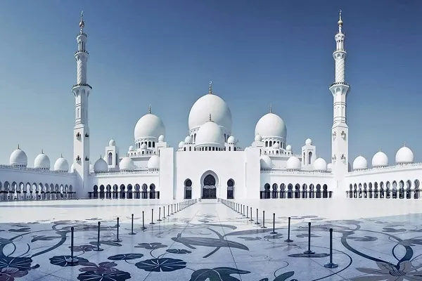 تخصيص 90 قطعة أرض لبناء مساجد بدبي 2023
