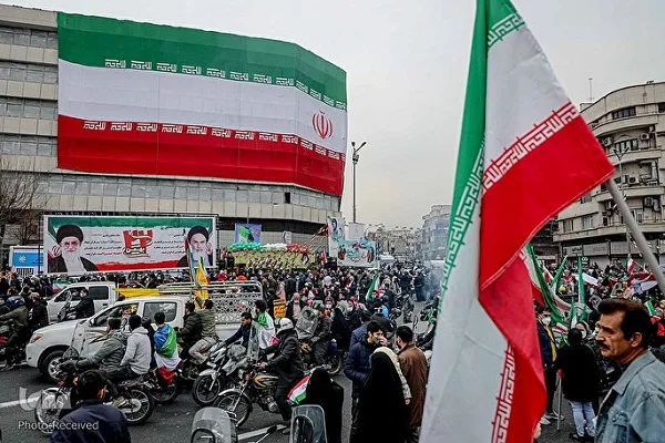 ملايين الإيرانيين يحيون ذكرى انتصار الثورة الاسلامية/ تهاني زعماء الدول