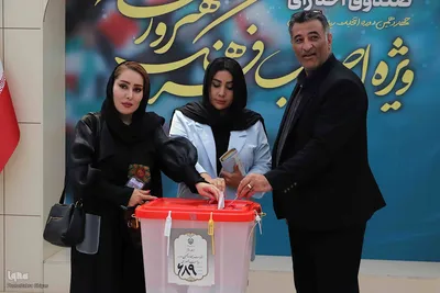 حضور هنرمندان پای صندوق‌های رأی‎