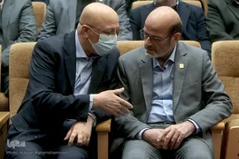  حسن مسلمی نائینی، رئیس جهاددانشگاهی 
 و محمدعلی زلفی‌گل، وزیر علوم، تحقیقات و فناوری