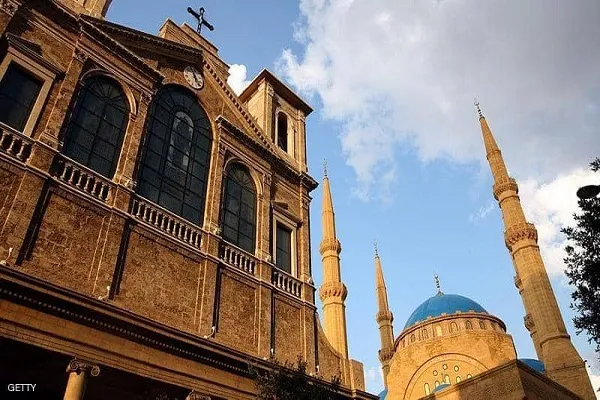 لبنان يسمح بإقامة الجمعة بالمساجد وقداس الأحد بالكنائس بشروط
