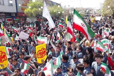 حمایت مردم اراک از حمله موشکی به اسرائیل