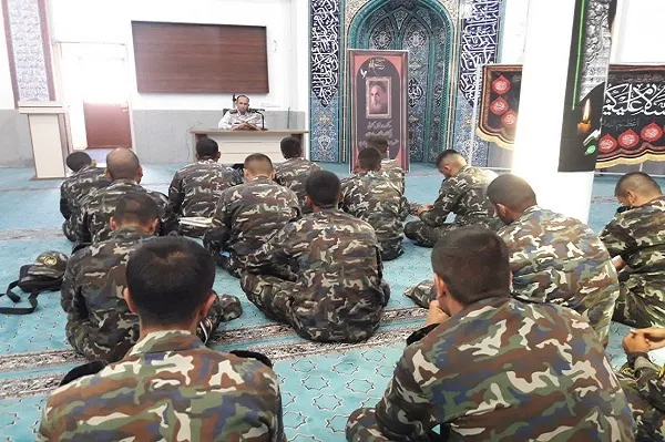 محفل قرآنی در ستاد پدافند هوایی شمال ارتش برگزار شد
