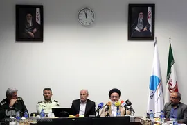 بازدید حجت‌الاسلام  قاضی عسکر، نماینده ولی فقیه در امور حج و زیارت از فرودگاه امام خمینی(ره)