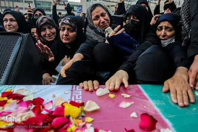 تشییع پیکر پنج شهید مدافع حرم در مشهد
