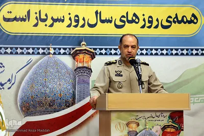 همایش تکریم و بزرگداشت روز سرباز در سومین حرم اهل بیت