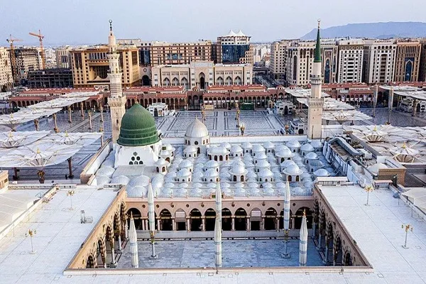 شؤون المسجد النبويّ تناقش خطّة استقبال المصلّين خلال موسم العمرة