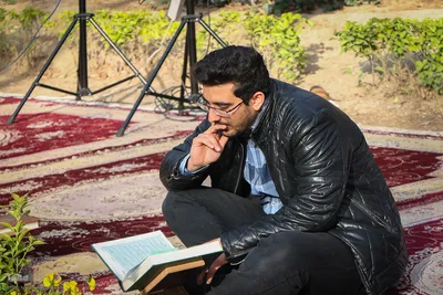آیین جزءخوانی قرآن کریم در چهارباغ اصفهان