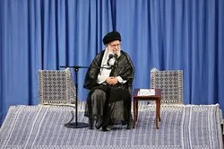 Revolutionsoberhaupt: Iran zahlt kein Geld für Herstellung und Lagerung von Atombomben