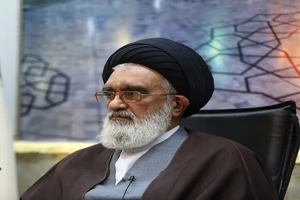 مراقب فرهنگ ایثار و شهادت باشیم