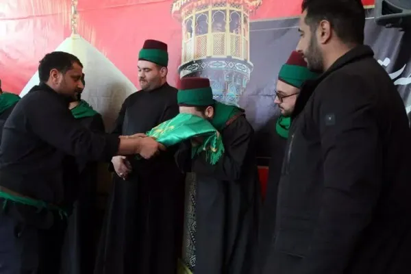 حضور خادمان حرم حضرت ابوالفضل(ع) در موکب آستان مقدس قم