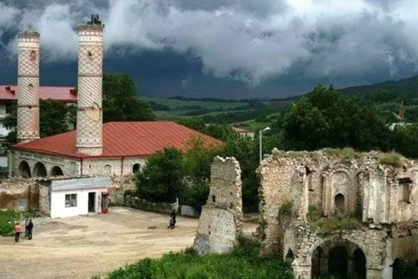 Şuşada əzan səsləri ucaldı