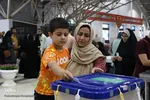حماسه حضور در گلستان شهدای اصفهان