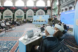 رقابت شرکت کنندگان در روز پایانی مسابقات قرآن کربلا