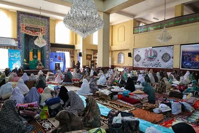 مراسم معنوی اعتکاف در مسجد امام خمینی(ره) تبریز