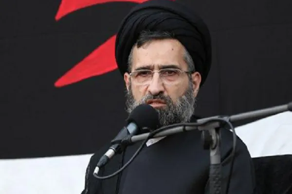 مشورت قبل از انجام هر کاری مقدم بر استخاره است