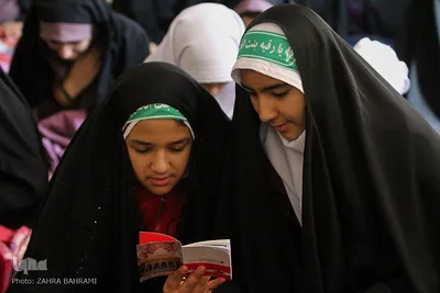 پیاده‌روی دانش‌آموزان بمناسبت اربعین حسینی(ع) - اراک/عکاس:زهرا بهرامی