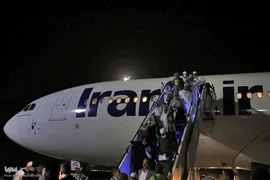 ورود نخستین گروه زائران حج تمتع ۱۴۰۵ جنوب کشور به شیراز