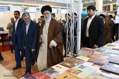 بازدید رهبر انقلاب از سی و‌‌ یکمین نمایشگاه بین‌المللی کتاب تهران