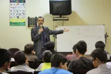 تخته‌ جعبه‌های کاتیوشا که رحل قرآن شدند/ فرمانده و سرباز همه بر سر یک سفره بودیم/ تنها شکلی از احترام به شهدا باقی مانده است