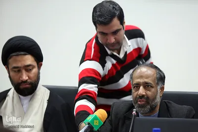نشست هم اندیشی راهکارهای توسعه و ترویج وقف قرآنی
