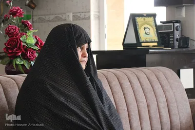 دیدار دبیر شورای فرهنگ عمومی کشور با خانواده شهید در خراسان‌جنوبی