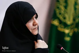 زهرا آیت اللهی، مدیر کارگروه زنان و خانواده در نشست خبری چهلمین سالگرد پیروزی انقلاب اسلامی