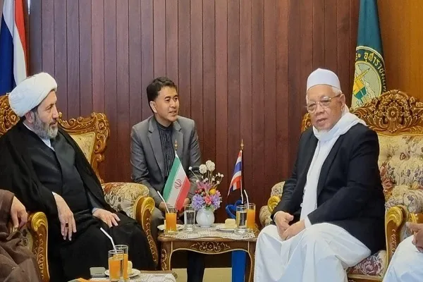 همه کشورهای مسلمان برای نجات فلسطینیان همکاری کنند