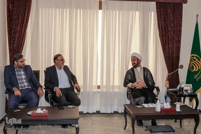 دیدار مدیران قرآنی جهاددانشگاهی با تولیت آستان احمدی و محمدی(ع)