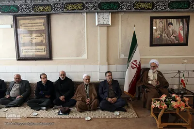 دیدار کاروان قرآنی انقلاب با آیت‌الله دری نجف‌آبادی، نماینده ولی فقیه در استان مرکزی و امام جمعه اراک