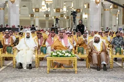 تكريم الفائزين في المسابقة الدولیة لحفظ القرآن في السعودیة
